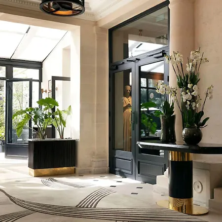 Les Jardins Du Faubourg & By Shiseido