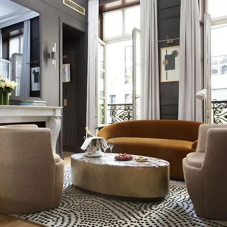 Les Jardins Du Faubourg & By Shiseido 5*