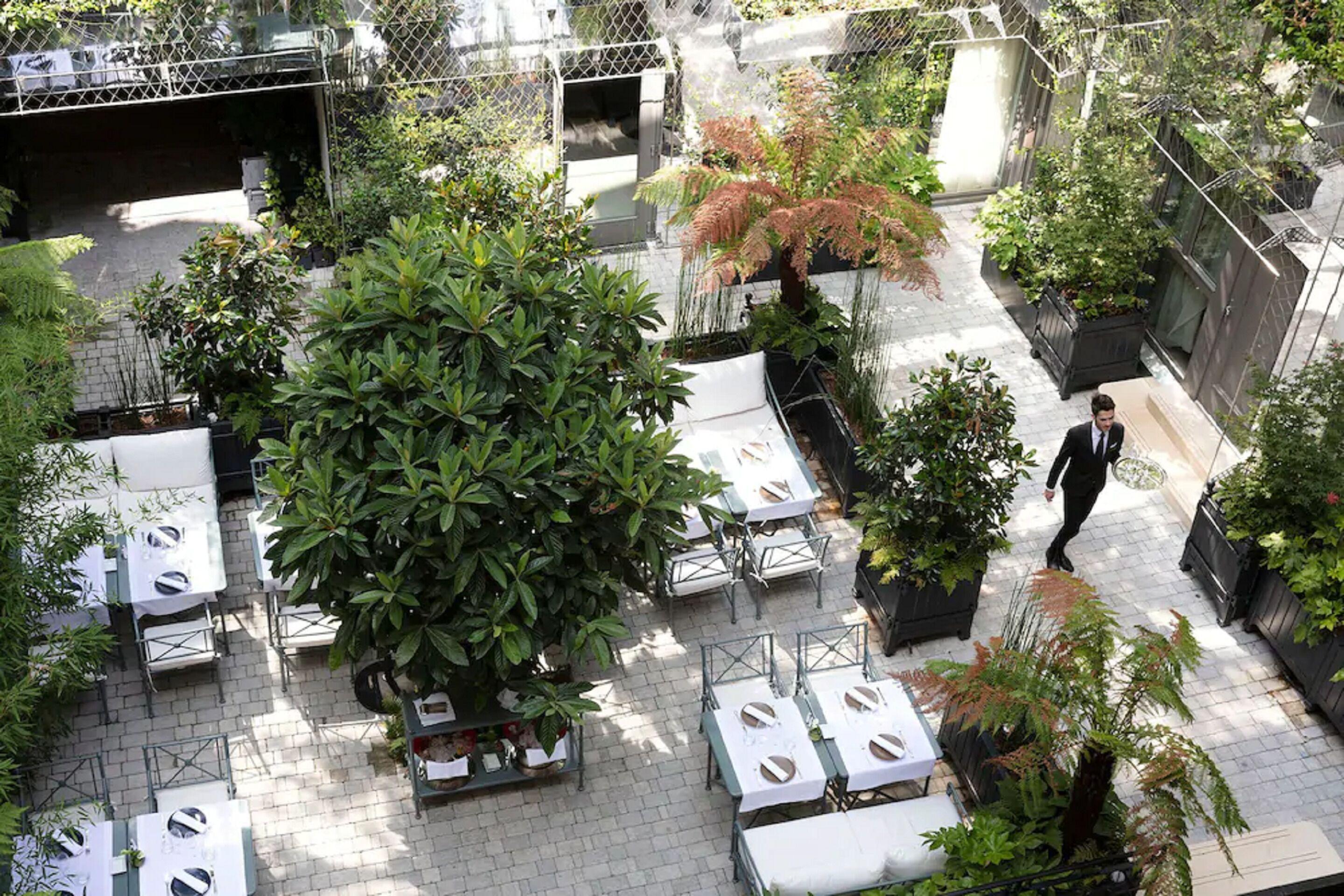 Les Jardins Du Faubourg & By Shiseido Parigi