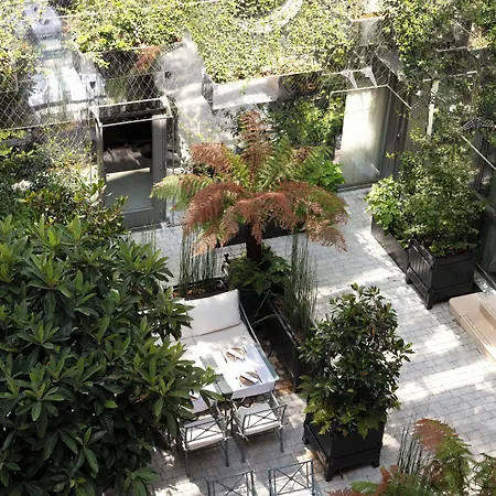 Les Jardins Du Faubourg & By Shiseido 5*
